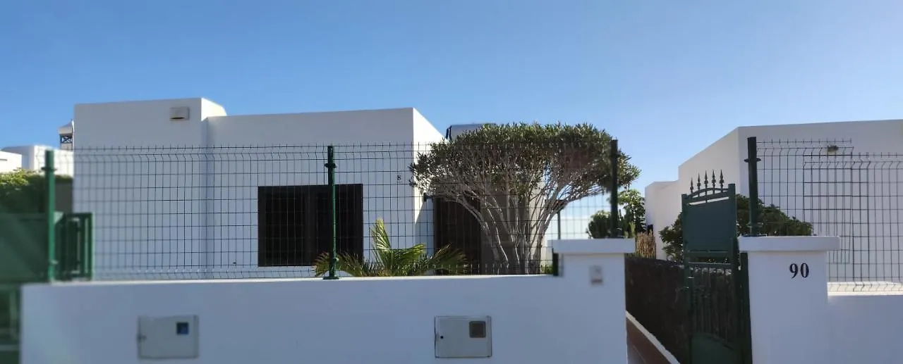 Villas Vistabella Puerto del Carmen  0*, Puerto del Carmen (Lanzarote)